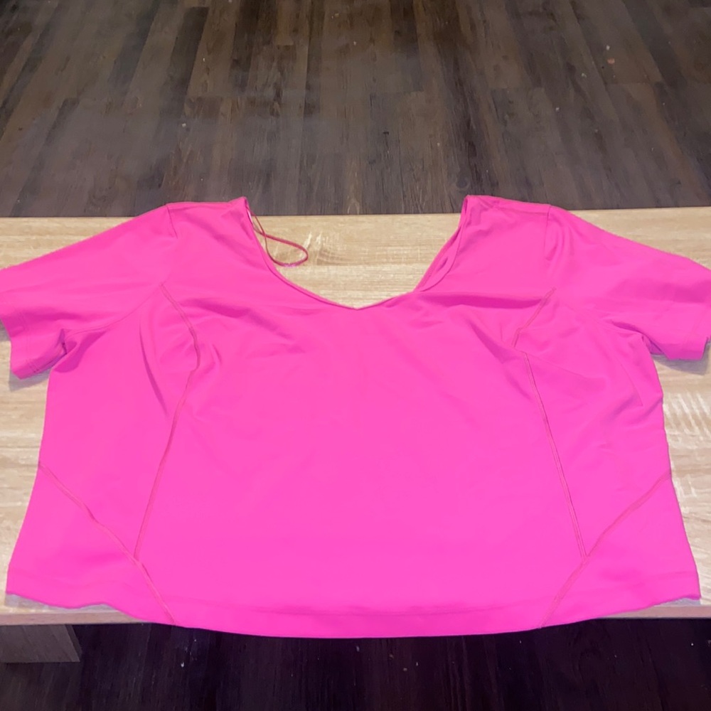 Lululemon pink crop top